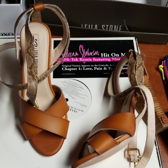 Heel sandal - Picture 2 of 3